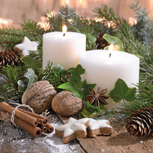 White candles_33310805_ac81